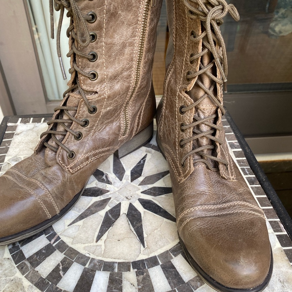 High ankle boots Steve Madden lace up detail with inside zipper